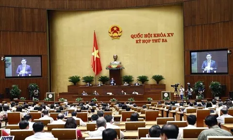 Ngày 9/6, Bộ trưởng Nguyễn Văn Thể trả lời chất vấn nhóm vấn đề thuộc lĩnh vực giao thông vận tải