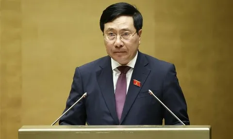 Phó Thủ tướng Phạm Bình Minh: Xây dựng và hoàn thiện thể chế, cải cách hành chính