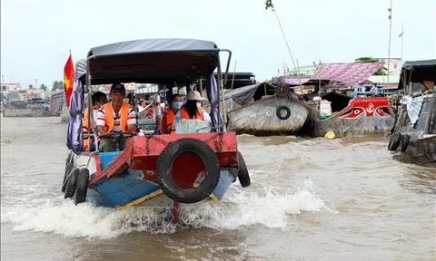 Ngày Hội du lịch 'Văn hóa Chợ nổi Cái Răng'