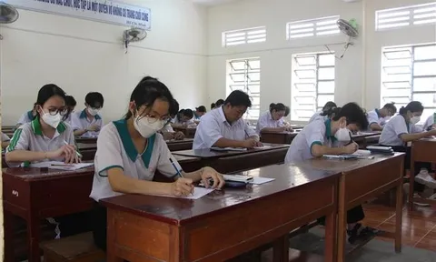 Lịch sử là môn học bắt buộc trong chương trình Giáo dục thường xuyên cấp Trung học phổ thông