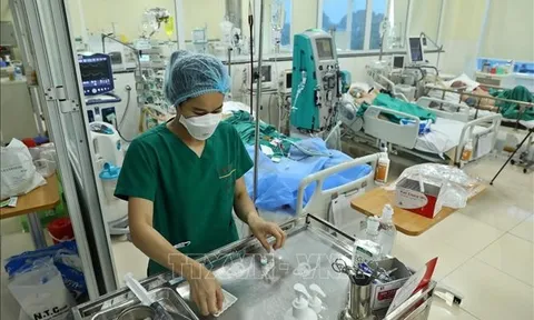 Số ca mắc COVID-19 tăng trở lại, Bộ Y tế yêu cầu bám sát tình hình dịch