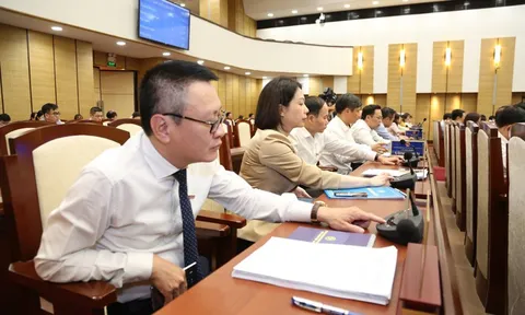 Hà Nội quy định 3 mức hỗ trợ một lần cho nhân viên y tế cơ sở công lập