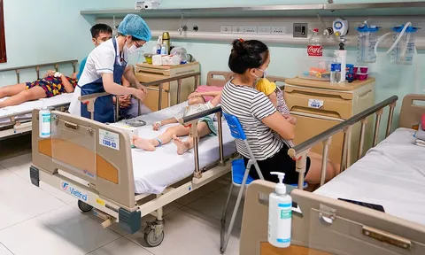 Hà Nội bố trí giường bệnh, ứng phó với tình trạng ca mắc virus Adeno tăng cao