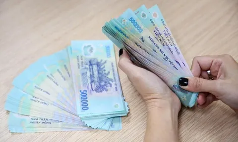 Quy định mới về tiền lương, tổ chức, cán bộ có hiệu lực từ tháng 11/2022
