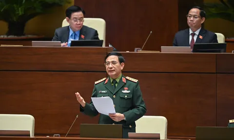 Ngày 10/11, Quốc hội biểu quyết thông qua Nghị quyết về Kế hoạch phát triển kinh tế xã hội năm 2023