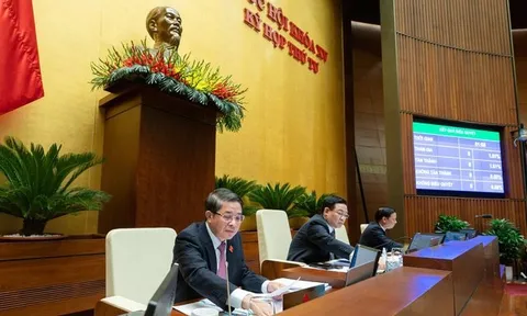 Quốc hội thông qua tăng lương cơ sở lên 1,8 triệu đồng/tháng từ 1/7/2023