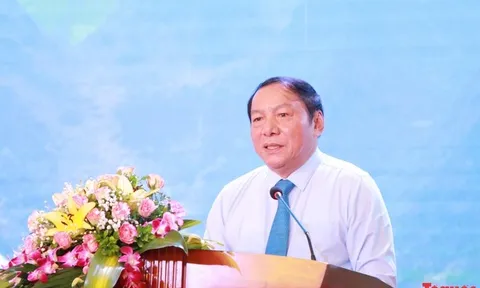 Thư chúc mừng kỷ niệm 40 năm Ngày Nhà giáo Việt Nam của Bộ trưởng Bộ Văn hóa, Thể thao và Du lịch Nguyễn Văn Hùng