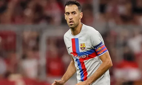Barca đau đầu tìm người thay Busquets