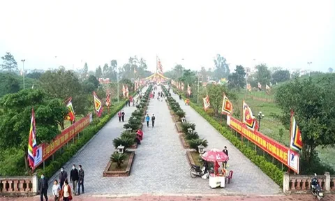 Nhiều hoạt động tri ân các vị vua triều Trần tại lễ hội đền Trần tỉnh Thái Bình