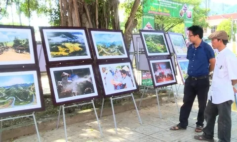 Triển lãm “Kon Tum - Đất và Người” kỷ niệm 110 năm Ngày thành lập tỉnh