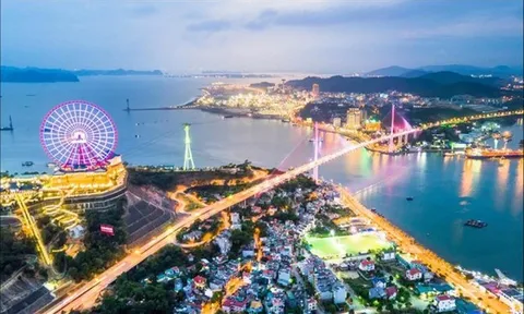 Phát triển TP Hạ Long thành đô thị dịch vụ, du lịch văn minh, thân thiện