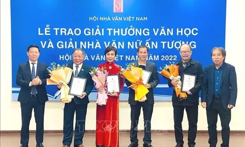 5 tác phẩm xuất sắc giành Giải thưởng Văn học Việt Nam năm 2022