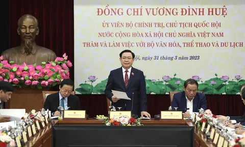 Tạo đột phá cho phát triển văn hóa
