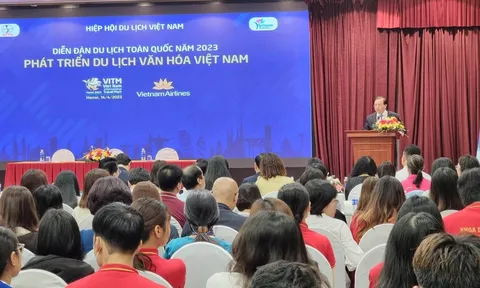 Đưa du lịch trở thành phần quan trọng của nền công nghiệp văn hóa