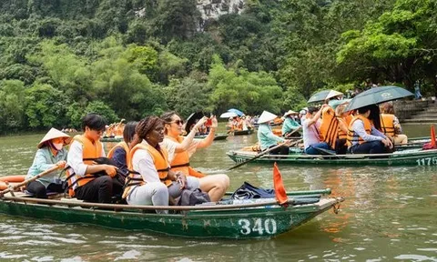 Đoàn đại biểu Pháp, Hà Nội và các địa phương tham quan, khảo sát tại Ninh Bình