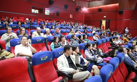 Quy định tiêu chí phân loại phim và thực hiện hiển thị mức phân loại phim, cảnh báo