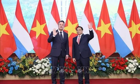 Thủ tướng Luxembourg Xavier Bettel kết thúc chuyến thăm chính thức Việt Nam