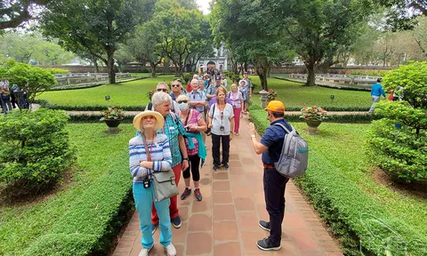 Chính phủ sẽ xem xét mở rộng các nước miễn thị thực nhập cảnh vào Việt Nam để thúc đẩy tăng trưởng du lịch