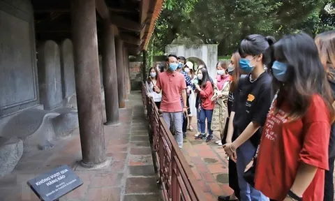 Tổ chức đào tạo, bồi dưỡng kiến thức về xây dựng chương trình giáo dục di sản văn hóa
