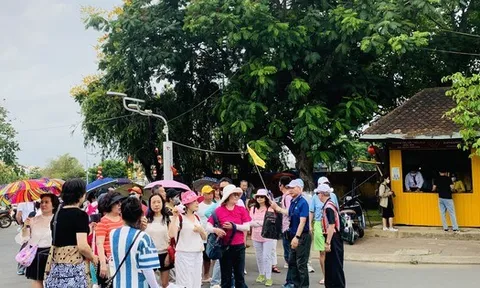 Hội An sẽ kiểm soát chặt khách tour; khách lẻ thì không bắt buộc mua vé
