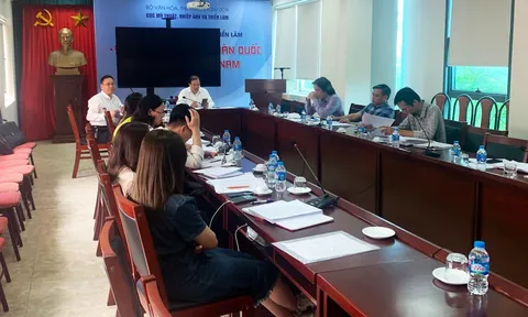 Thứ trưởng Tạ Quang Đông làm việc với Ban Soạn thảo, Tổ Biên tập về việc xây dựng hồ sơ sửa đổi, bổ sung Nghị định số 113 của Chính phủ về hoạt động Mỹ thuật