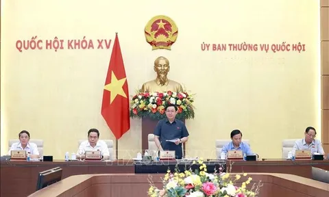 Khai mạc phiên họp Ủy ban Thường vụ Quốc hội giữa 2 đợt họp của Kỳ họp thứ 5, Quốc hội khóa XV