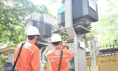 Phó Thủ tướng Trần Hồng Hà: Bộ Công Thương cần có giải pháp khắc phục nhanh nhất những khó khăn về cung ứng điện