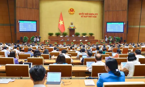 Quốc hội thông qua Nghị quyết về một số vấn đề tài chính, ngân sách