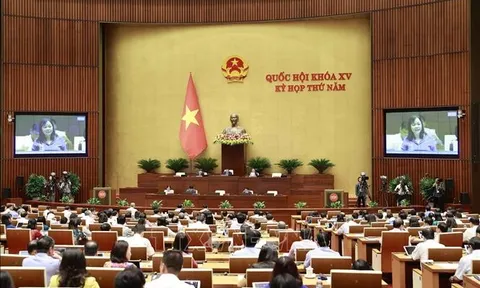 Ngày 22/6, Quốc hội thông qua hai Nghị quyết và hai Luật quan trọng