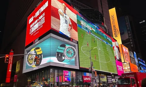 Những bước chân đầu tiên ở World Cup và dấu ấn trên quảng trường Thời Đại
