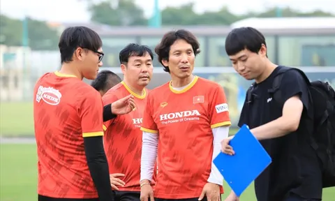 Tân huấn luyện viên Gong Oh-Kyun có nhiều kinh nghiệm dẫn dắt các cầu thủ trẻ