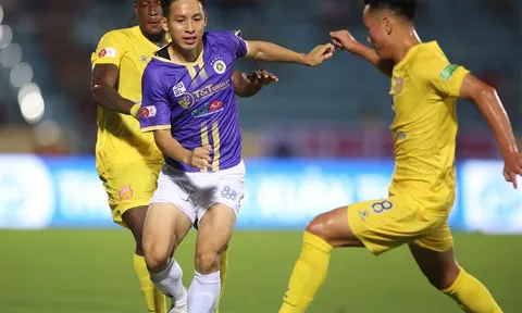 V-League 2022: Hà Nội FC trong nỗi nhớ Quang Hải