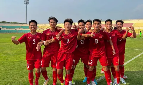 Giải Bóng đá U16 Đông Nam Á 2022: Mặt sân xấu không làm khó U16 Việt Nam