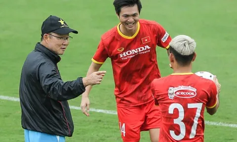 Đội tuyển Việt Nam: Không có cửa cho thầy nội