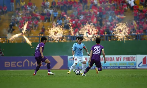 V.League 2022: Sông Lam Nghệ An còn yêu là còn đau