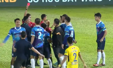 V.League 2022: Trọng tài kém hay có vấn đề?