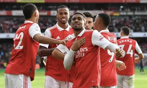 Arsenal - Nottingham > 5-0: "Pháo thủ" đòi lại ngôi đầu