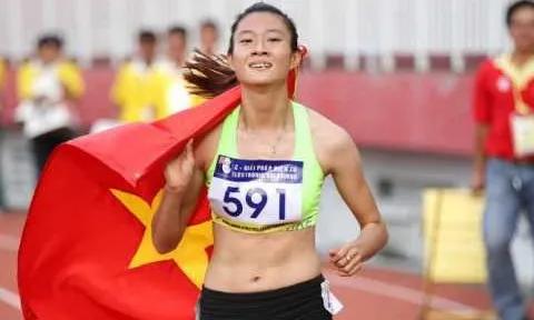 Nữ hoàng tốc độ Lê Tú Chinh vẫn tham dự SEA Games 32