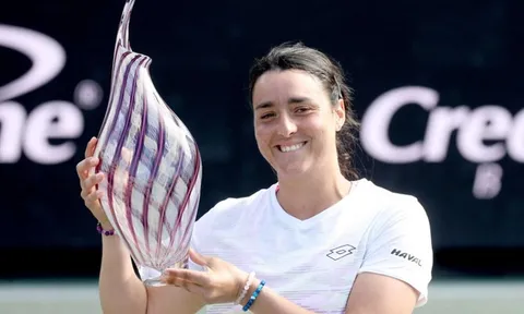 Ons Jabeur vô địch Charleston Open