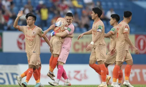 V.League 2023: Tăng tốc và hụt hơi trước kỳ nghỉ