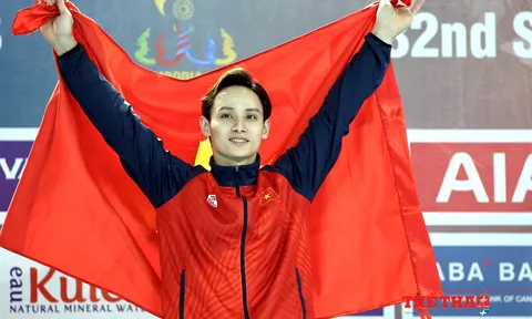 Đinh Phương Thành giành huy chương vàng nội dung xà đơn