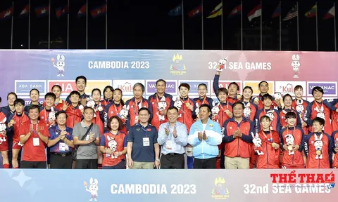 Nhật ký SEA Games 32 ngày 15/5: Bóng đá nữ giành huy chương vàng thứ 17 trong ngày