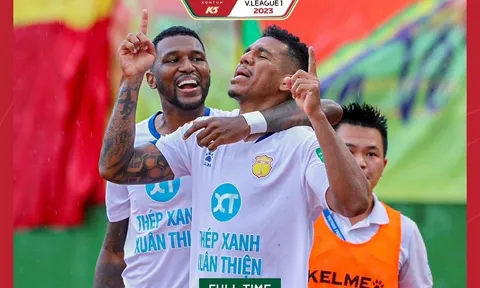 Vòng 13 V.League 2023 > Becamex Bình Dương 2-3 Nam Định: Đội bóng đất Thủ xuống chót bảng