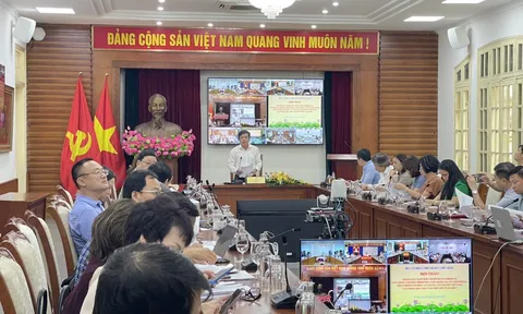 Khẩn trương, tích cực, trách nhiệm hoàn thiện hồ sơ Chương trình mục tiêu quốc gia về chấn hưng, phát triển văn hoá, xây dựng con người Việt Nam