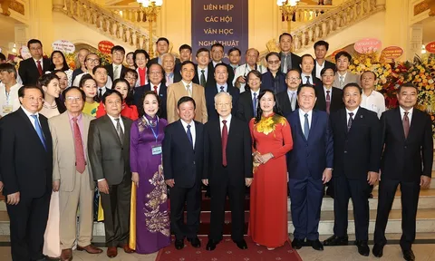 Văn nghệ sĩ cần đóng góp tài năng, trí tuệ vào sự phát triển nền văn hoá, văn học nghệ thuật cao quý của nước nhà