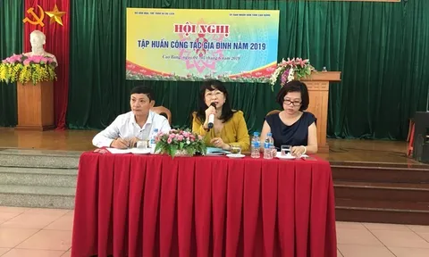 Tổ chức Hội nghị tập huấn công tác gia đình