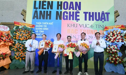 Khai mạc Liên hoan Ảnh nghệ thuật khu vực Bắc Trung Bộ lần thứ 29