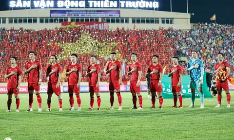 Đội tuyển Việt Nam: Huấn luyện viên Philippe Troussier tiếp tục thử nghiệm