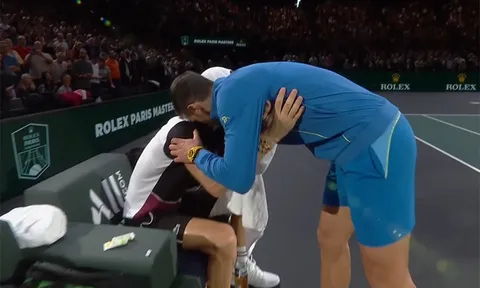 Djokovic "đốn tim" người hâm mộ với cử chỉ đẹp dành cho Dimitrov