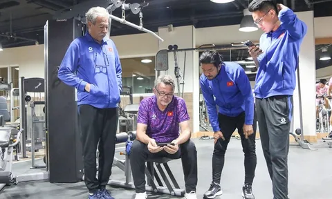 Huấn luyện viên Troussier giữ bí mật về chiến thuật, quyết tạo bất ngờ trước Nhật Bản